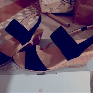 Lifestride Black Wedge Sandals